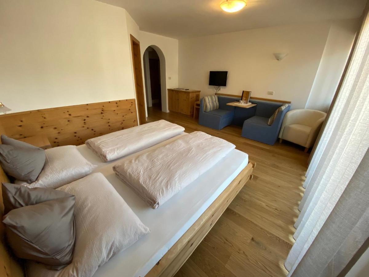 Garni Residence Trocker カステルロット エクステリア 写真